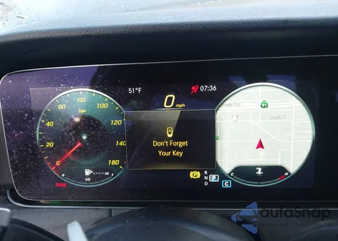 2022 Mercedes-Benz E 350 z USA, uszkodzony, nr VIN W1KZF8DB1NB096223